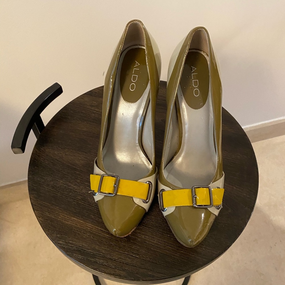 Also high heels shoes